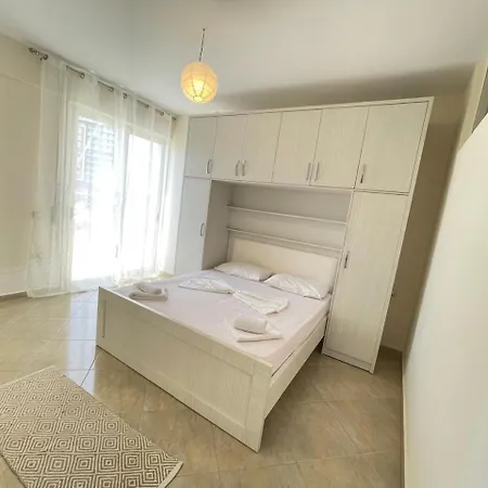 Jico Travel - Joni Appartement