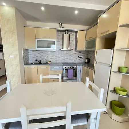 Jico Travel - Joni Appartement